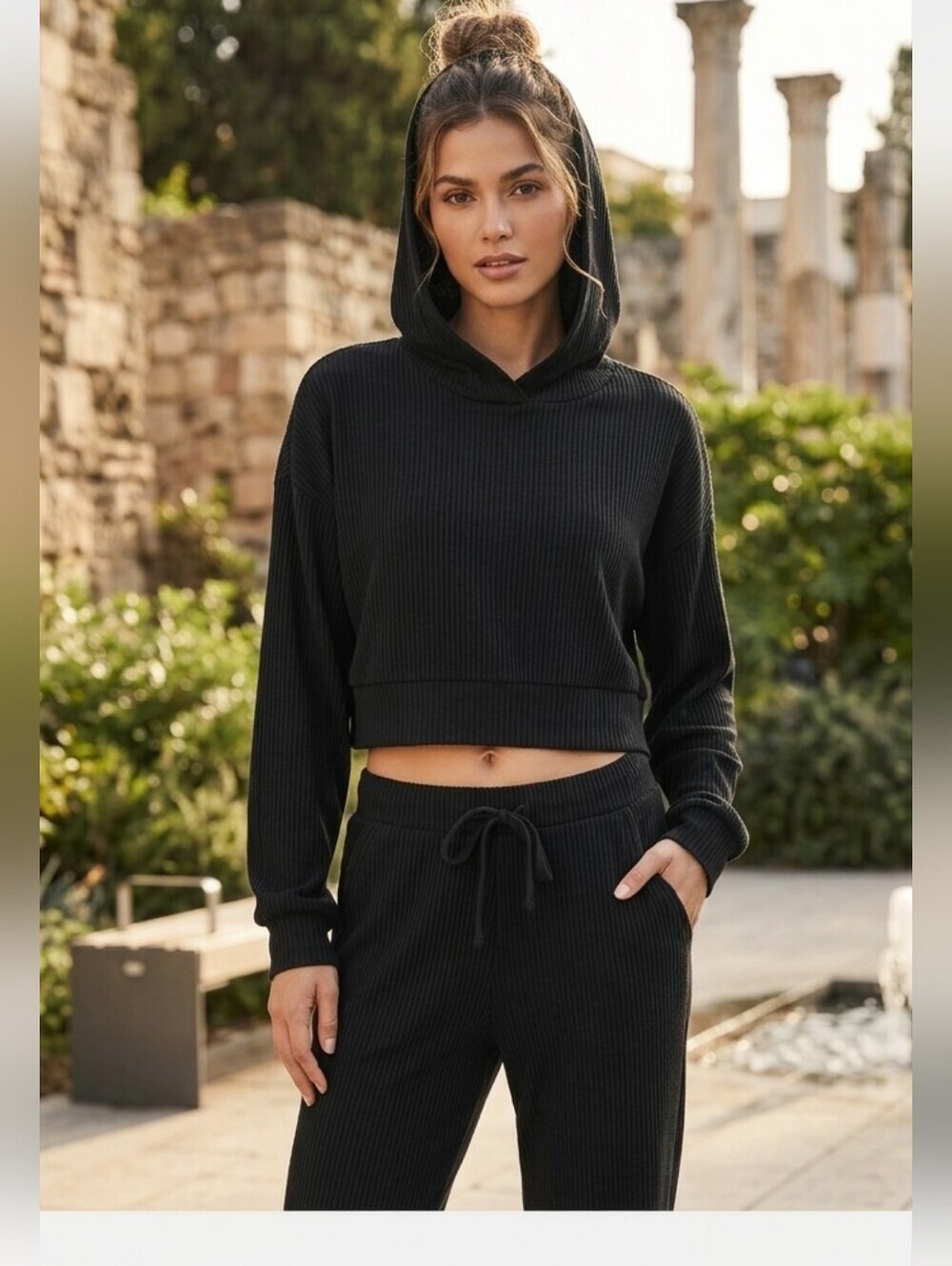 ALO Yoga Muse Hoodie In Black S